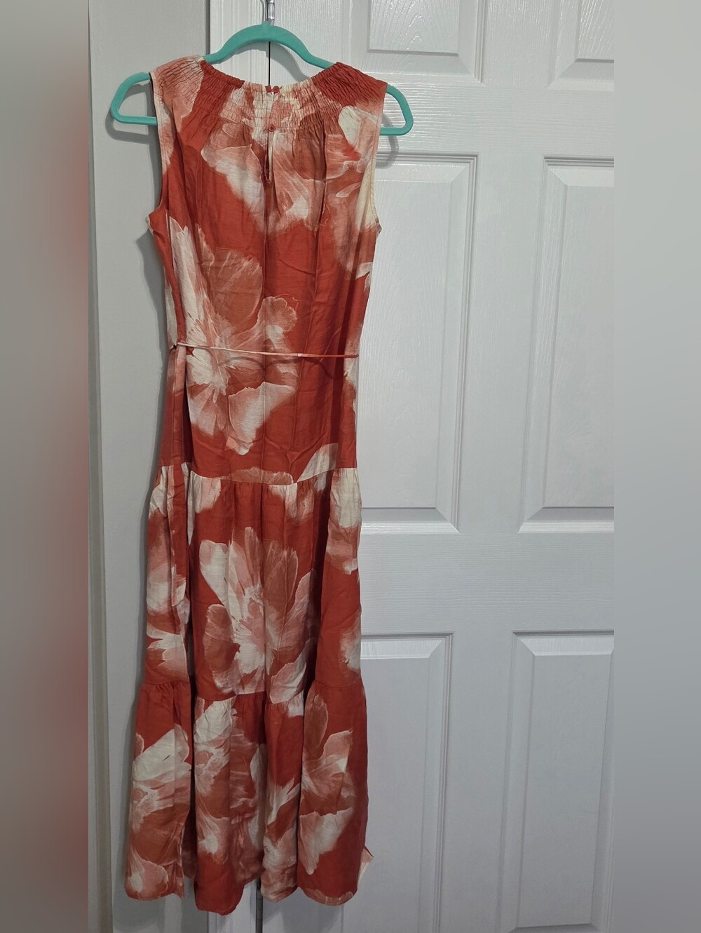 Simply Vera Vera Wang Coral Floral Tiered Midi Dress - Picture 3 of 6